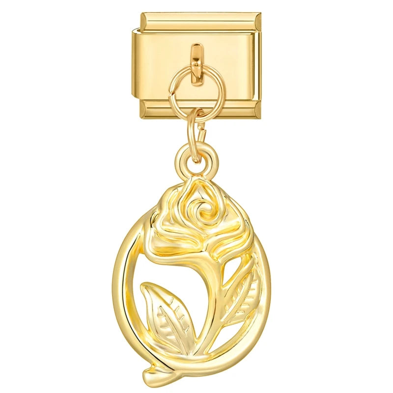 Goldene Love Charms – Eleganz trifft Zärtlichkeit