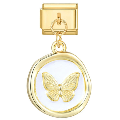 Goldene Love Charms – Eleganz trifft Zärtlichkeit