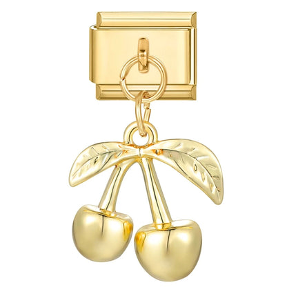 Goldene Love Charms – Eleganz trifft Zärtlichkeit